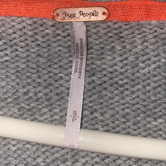 Free People cropped sweater heathered gray grey long sleeve scoop neck pullover - Picture 4 of 5